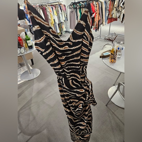 Tyche + Vero Wrap